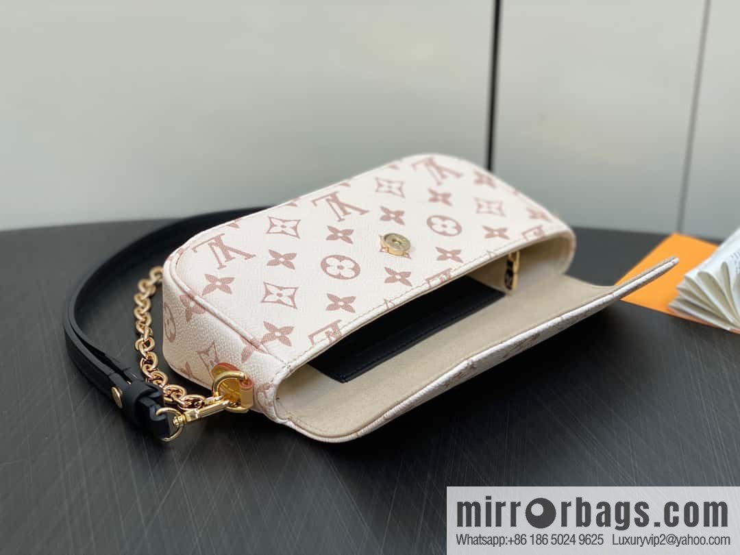 [Original order boutique] M83091 white flower M81911 chain bag series Wallet On Chain Ivy handbag