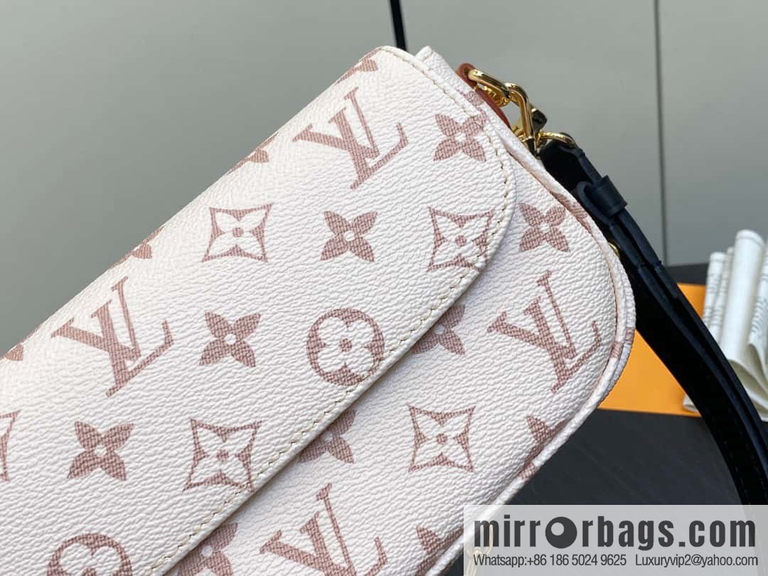 [Original order boutique] M83091 white flower M81911 chain bag series Wallet On Chain Ivy handbag