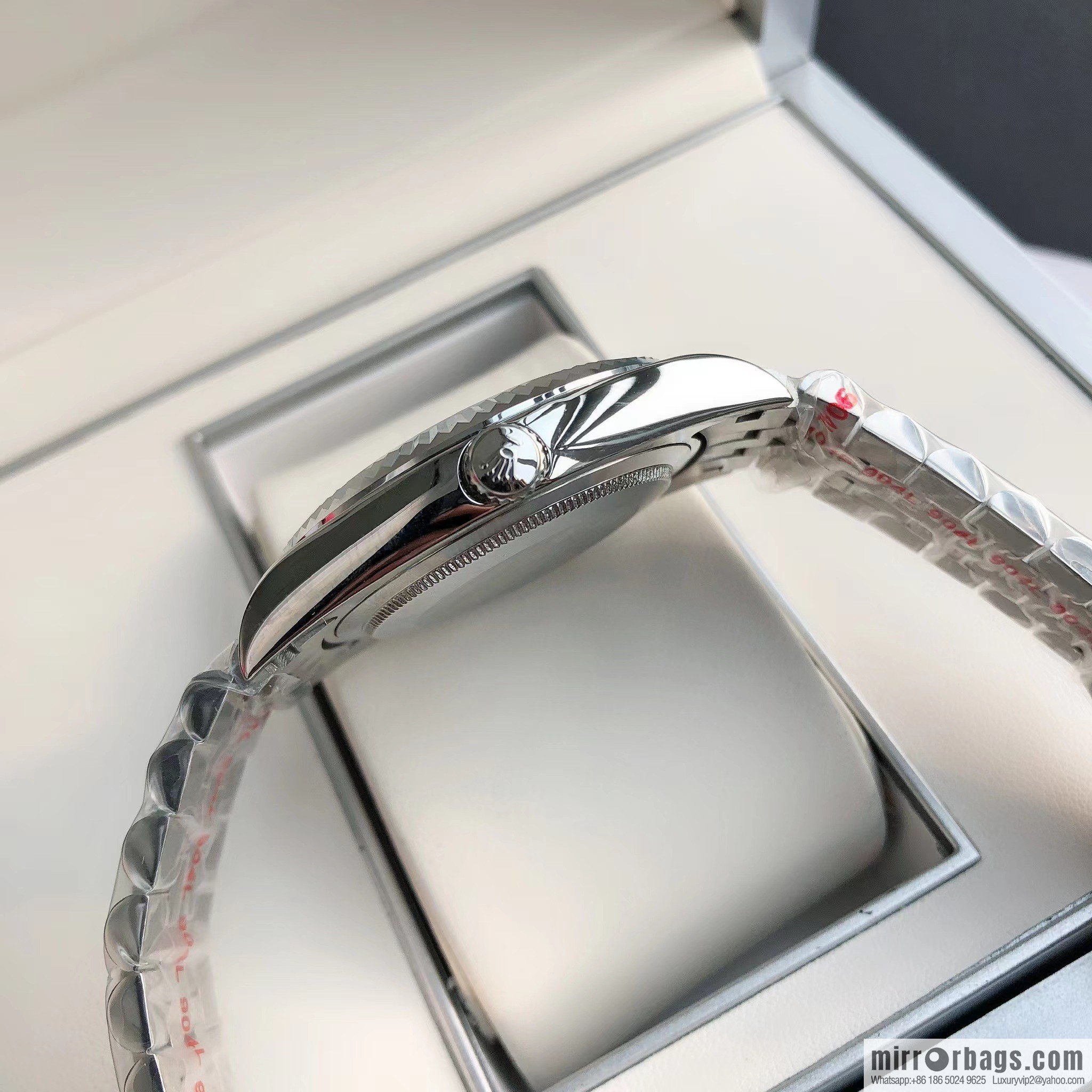 2022 official synchronization latest version - Middle East digital face log watch