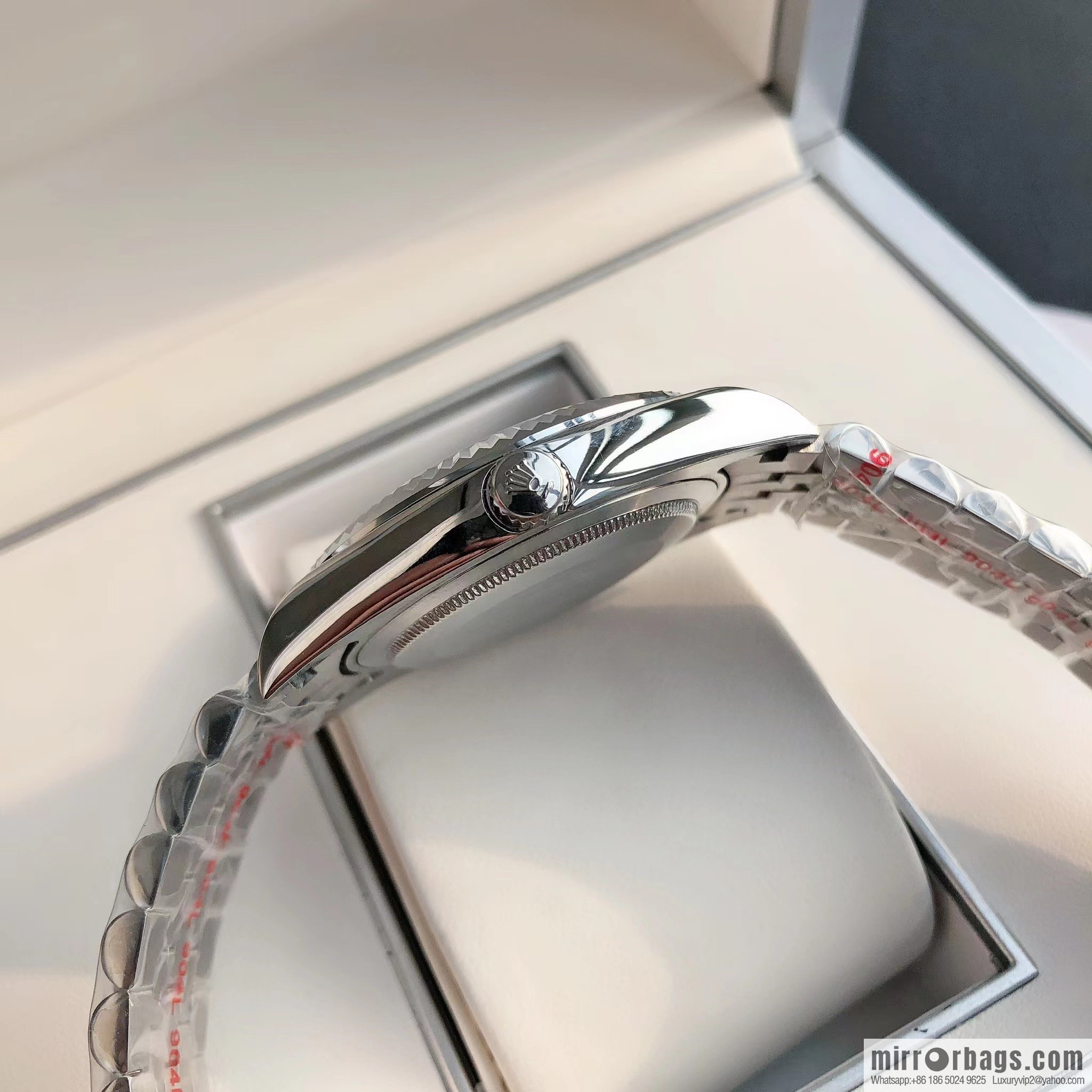 2022 official synchronization latest version - Middle East digital face log watch