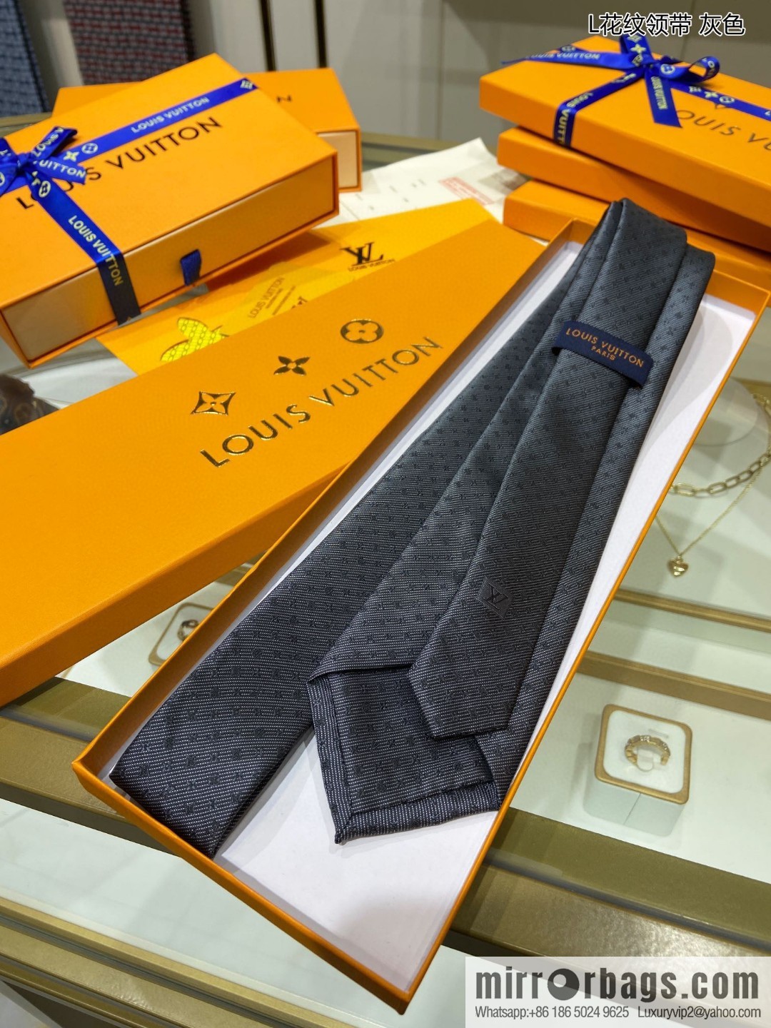LV Louis Vuitton 100% top jacquard silk L-pattern tie