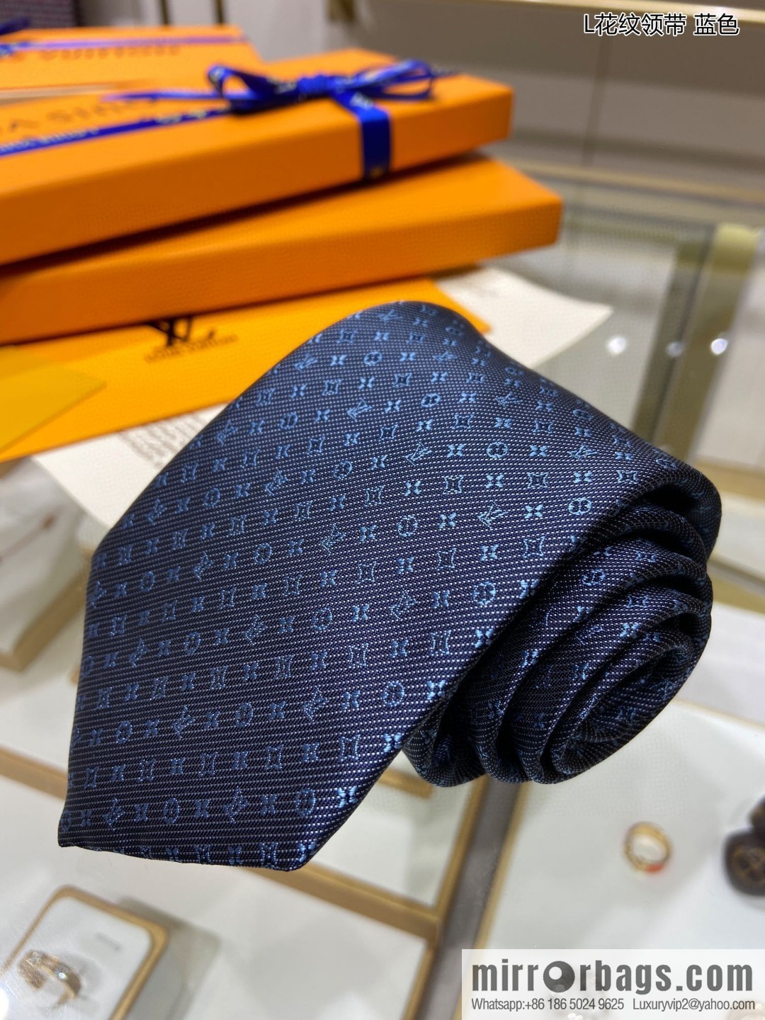 LV Louis Vuitton 100% top jacquard silk L-pattern tie