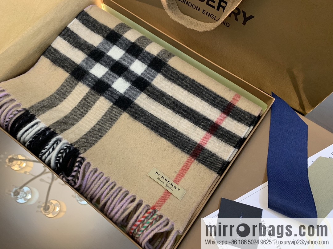 Burberry Burberry Scottish Worsted Cashmere Scarf