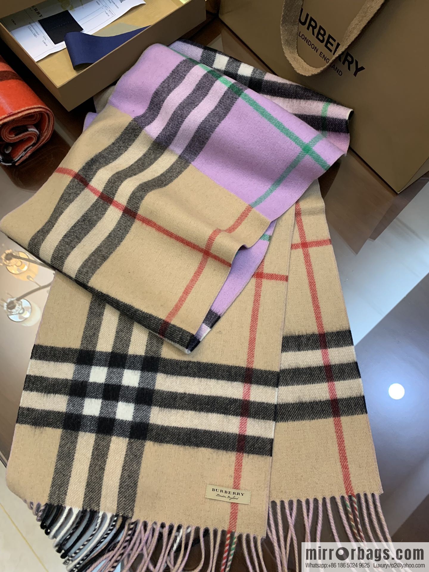 Burberry Burberry Scottish Worsted Cashmere Scarf