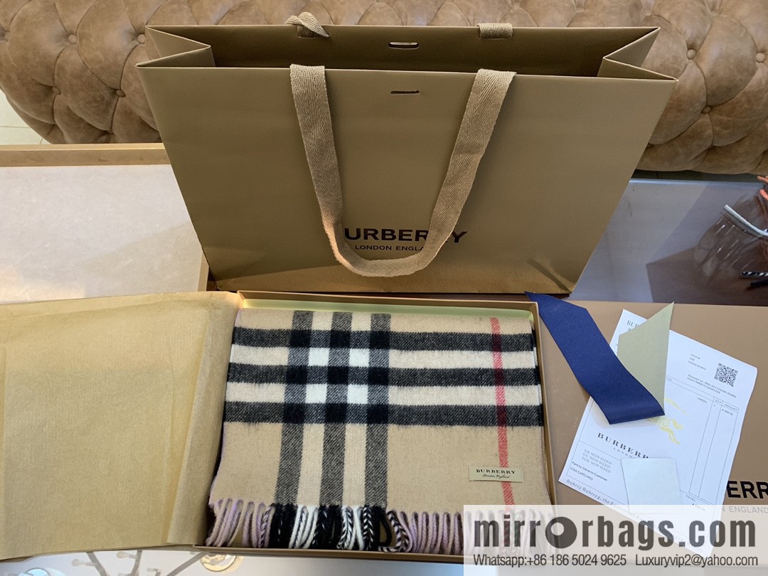 Burberry Burberry Scottish Worsted Cashmere Scarf