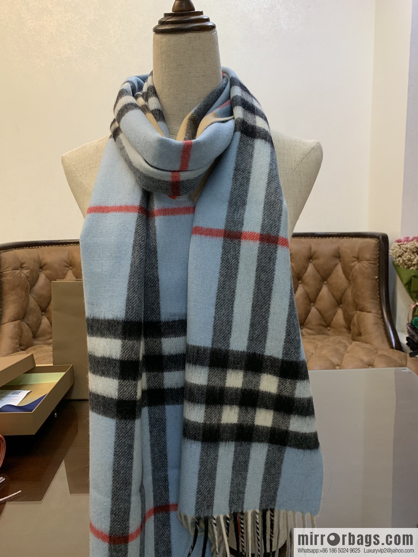 Burberry Burberry Scottish Worsted Cashmere Scarf