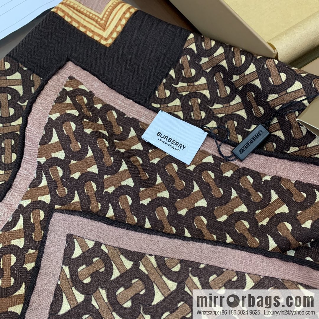 Burberry Burberry Logo Shawl Scarf