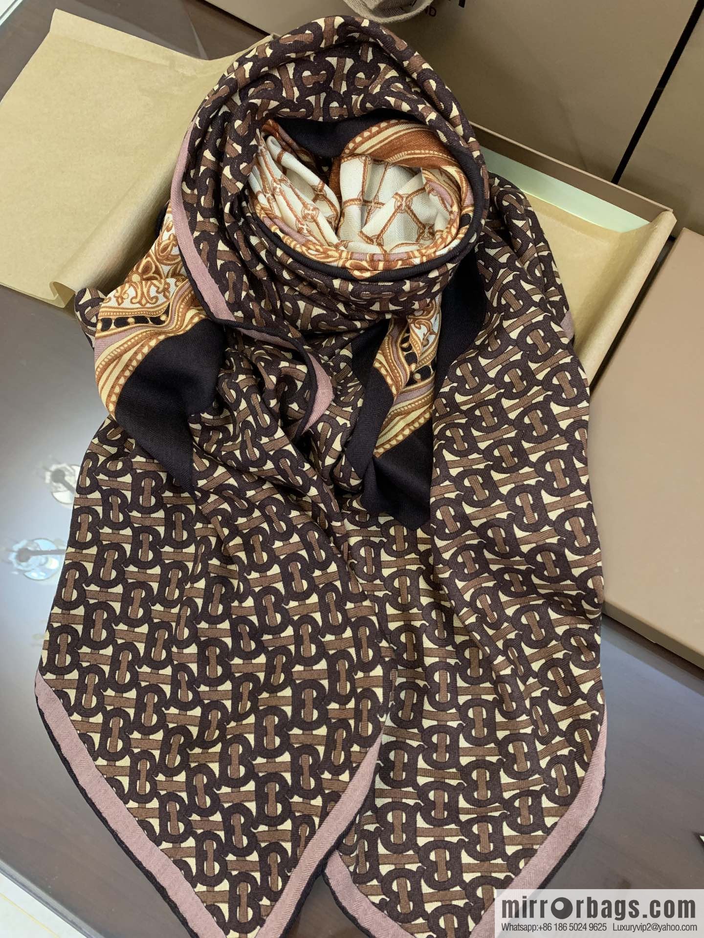 Burberry Burberry Logo Shawl Scarf