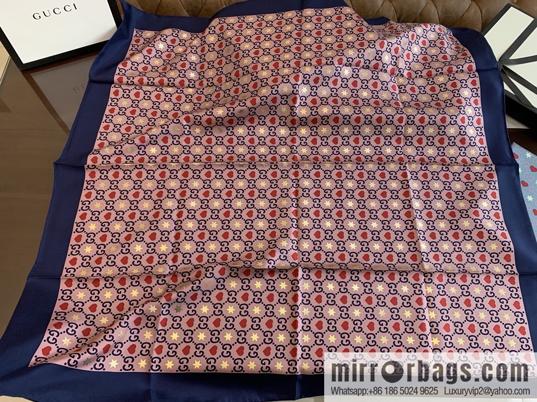 GUCCI Gucci heart-shaped pattern double G letter interwoven 100% silk scarf