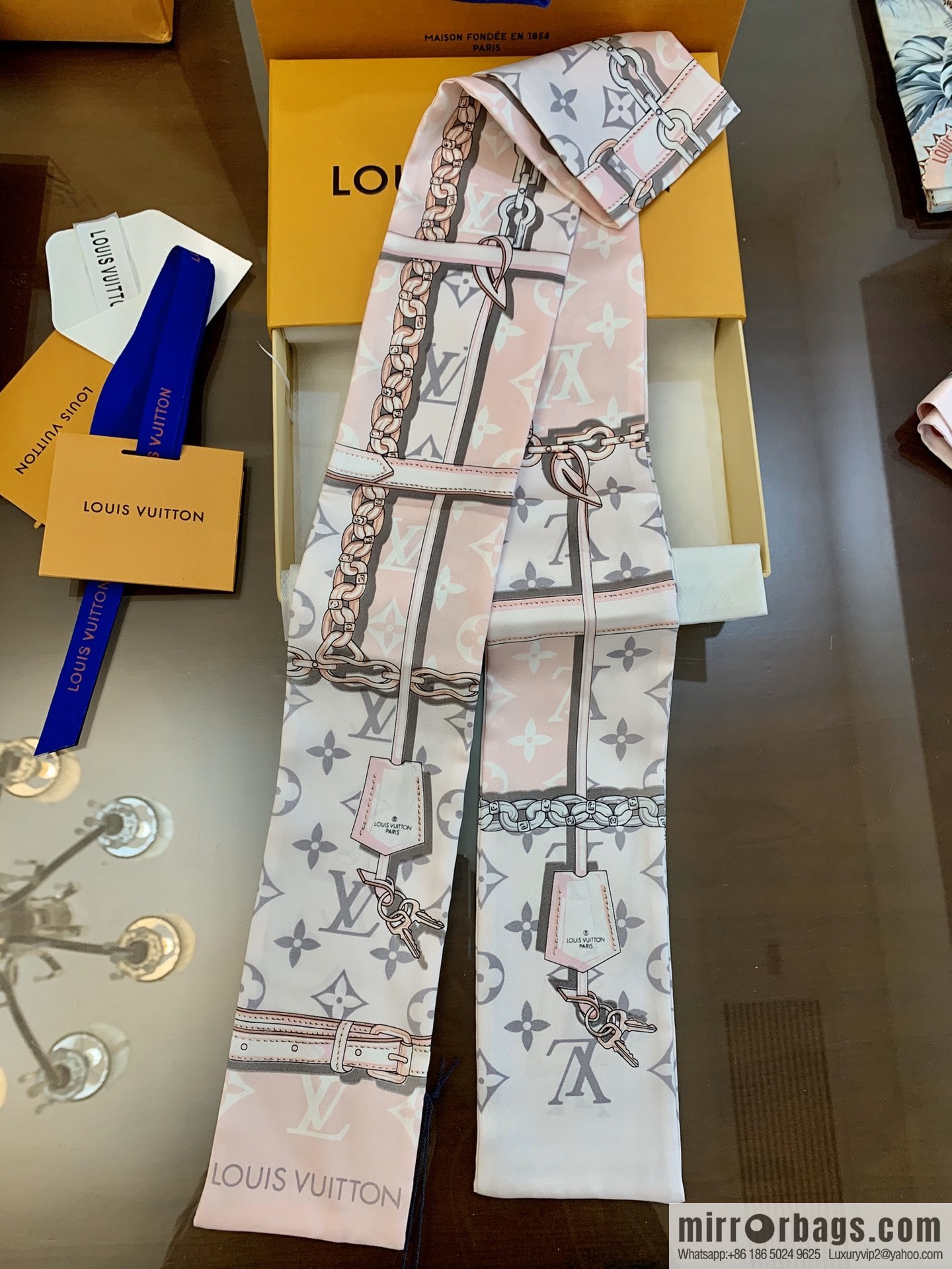 LV Louis Vuitton MONOGRAM CONFIDENTIAL Band M70637