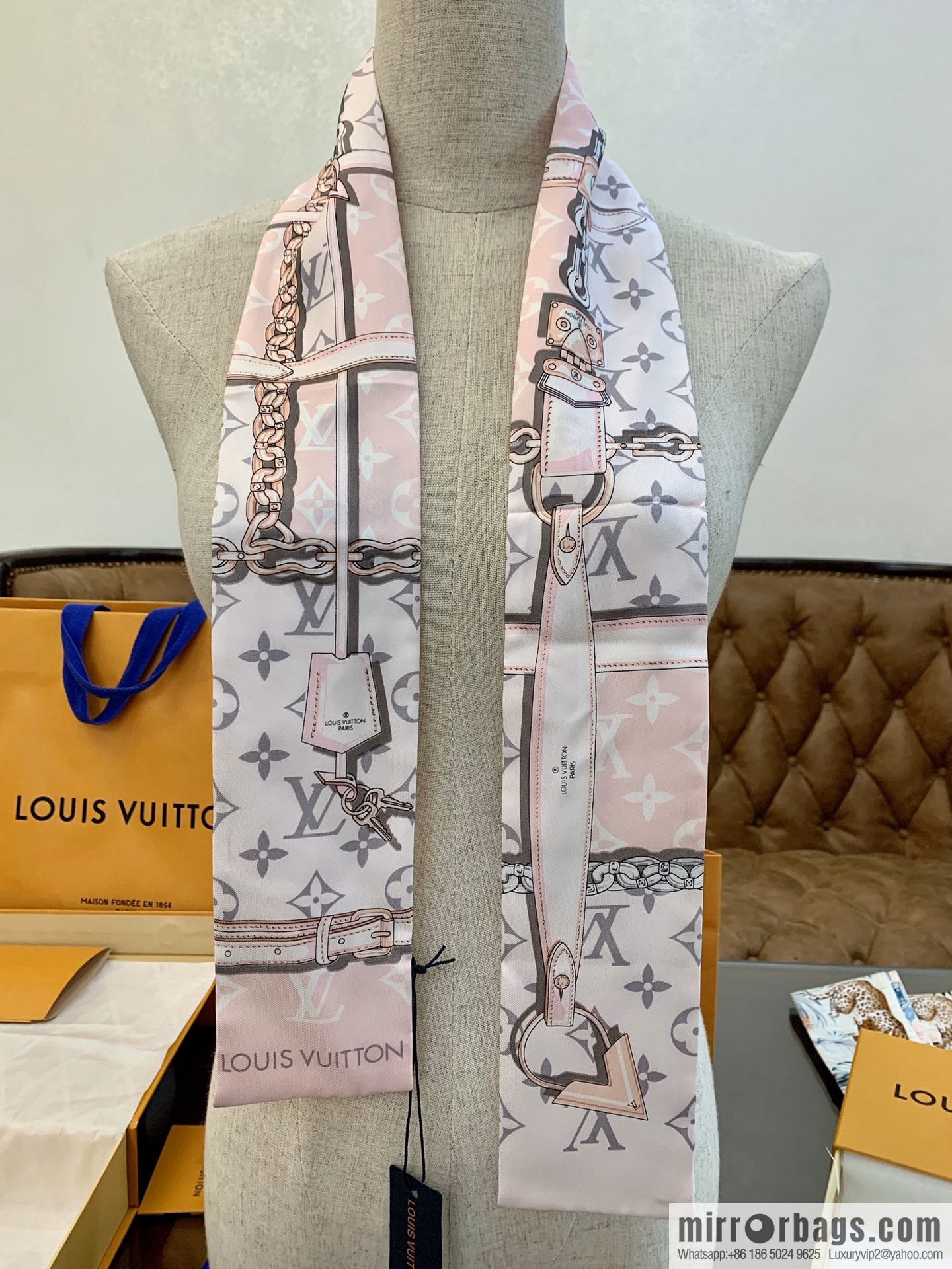LV Louis Vuitton MONOGRAM CONFIDENTIAL Band M70637