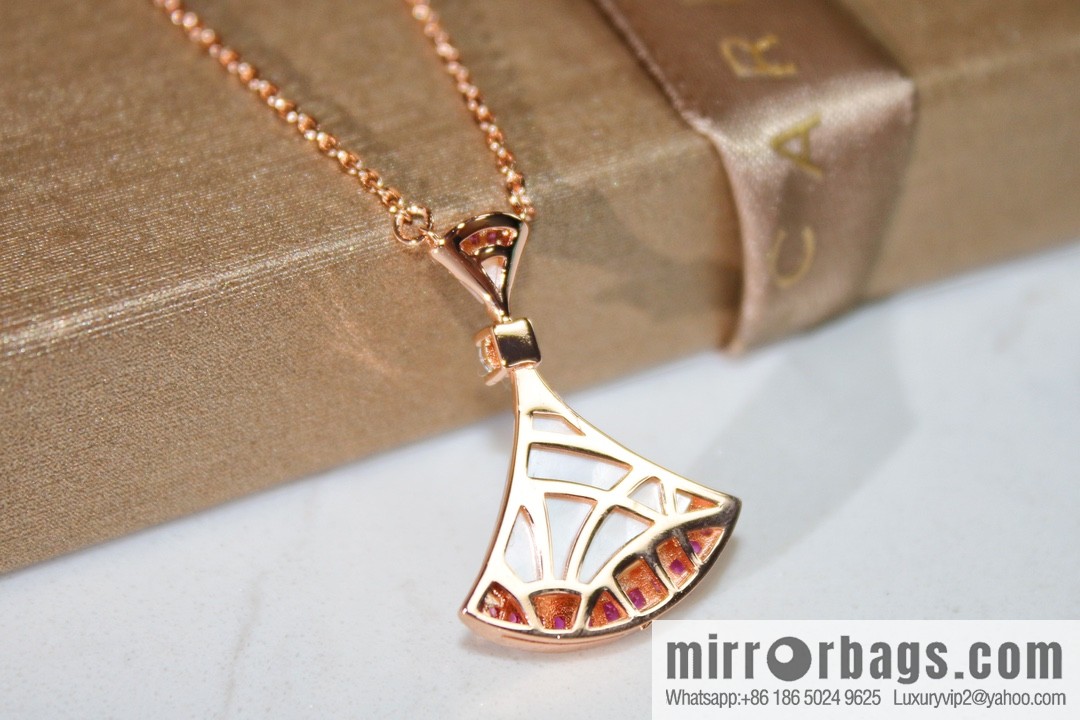 BVLGARI Bulgari DIVAS 'DREAM Qixi Festival limited edition white shell pink diamond necklace
