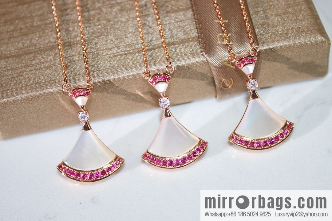 BVLGARI Bulgari DIVAS 'DREAM Qixi Festival limited edition white shell pink diamond necklace