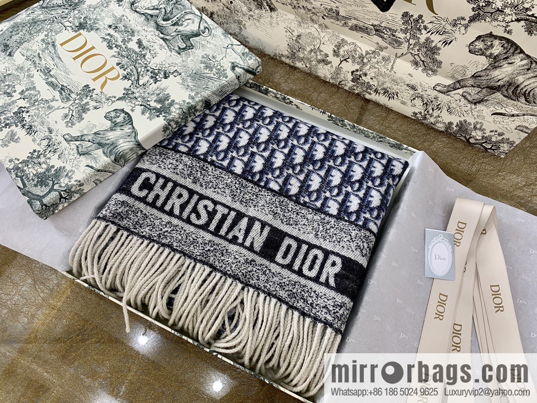Dior Dior pullover cape shawl 🥰 scarf 01CDO370I001_C540