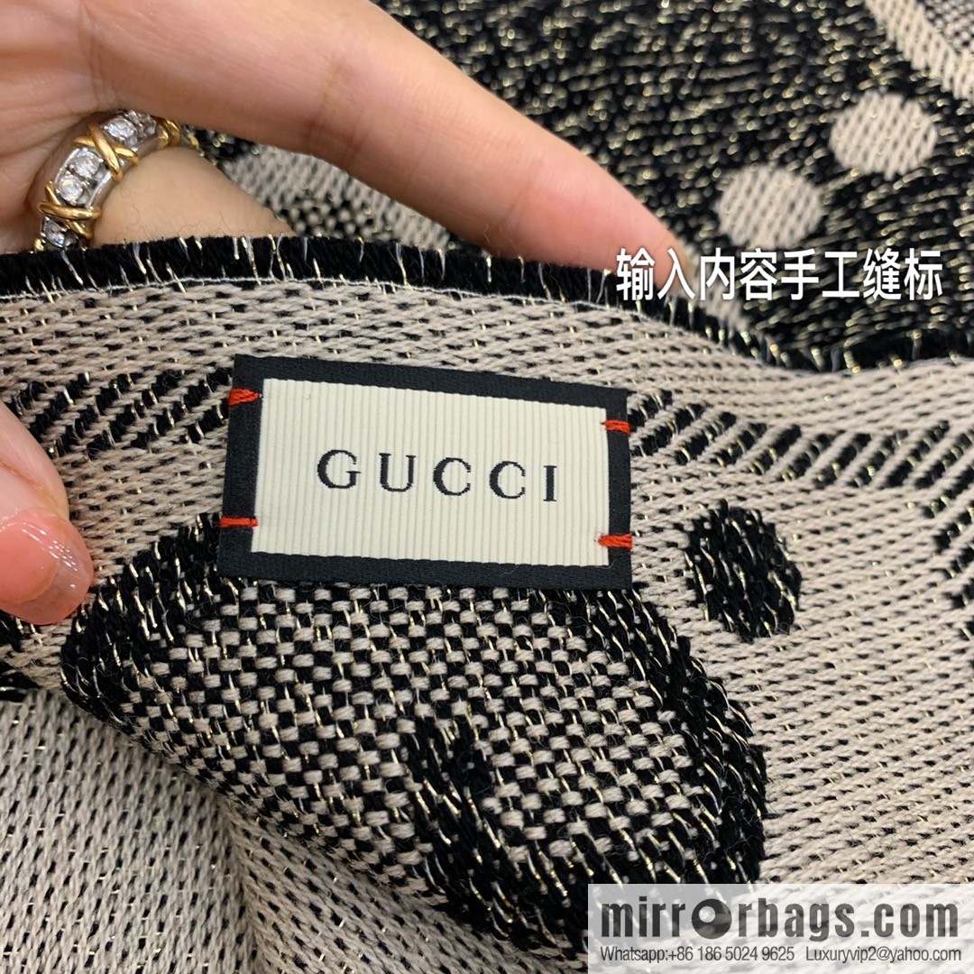 GUCCI Gucci Letter-interwoven jacquard scarf 598993