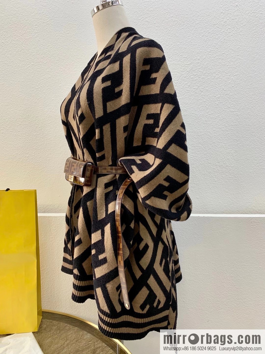 FENDI Fendi FF alphabet wool cape