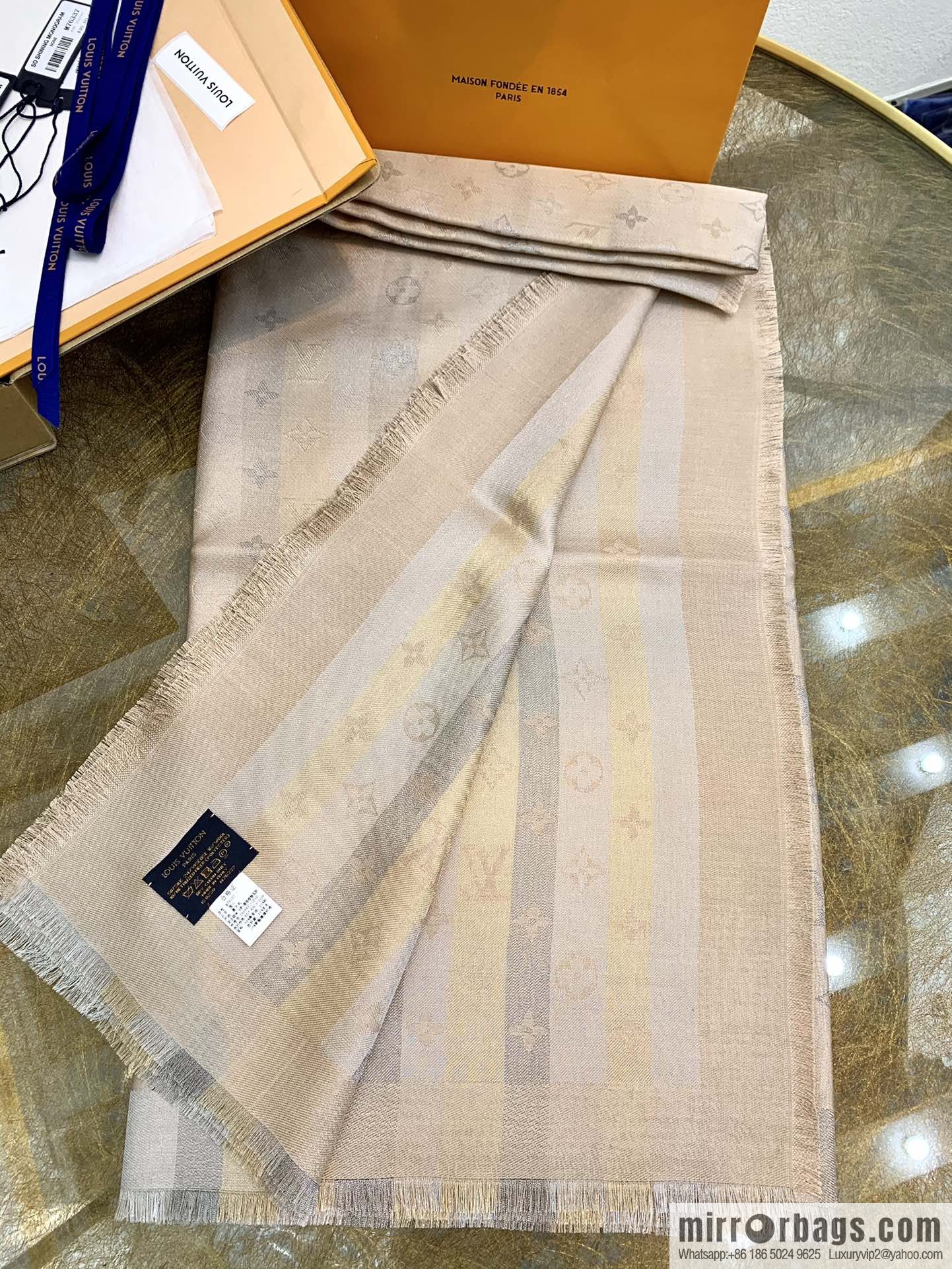 LV Louis Vuitton Silk Blended So Shine Monogram Shawl M76337