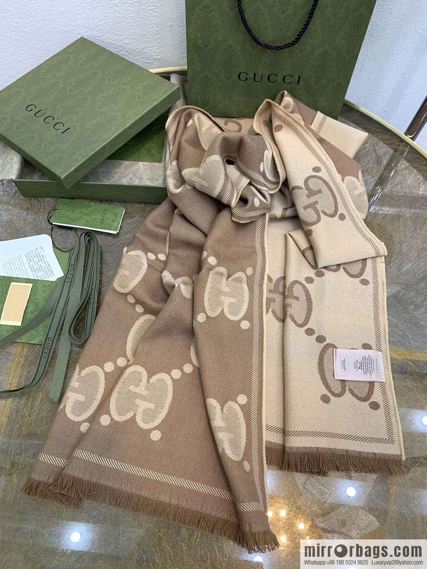 GUCCI Gucci GG pattern 100% wool jacquard scarf 581537