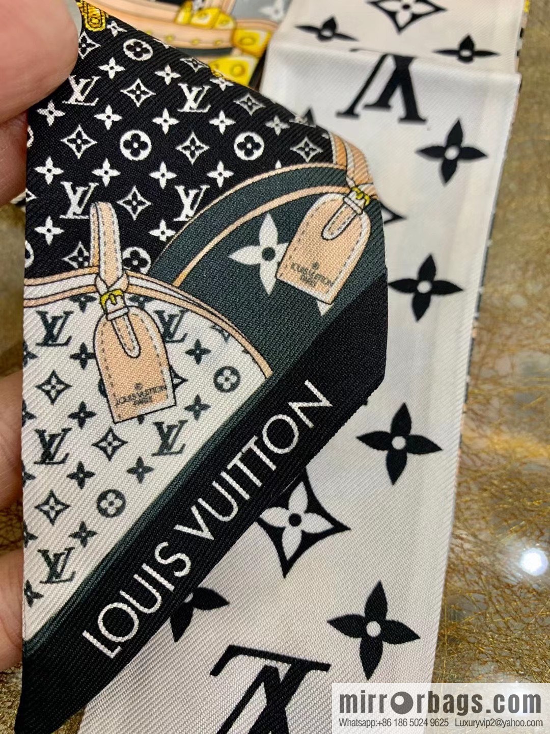 LV Louis Vuitton Monogram silk headband m76442