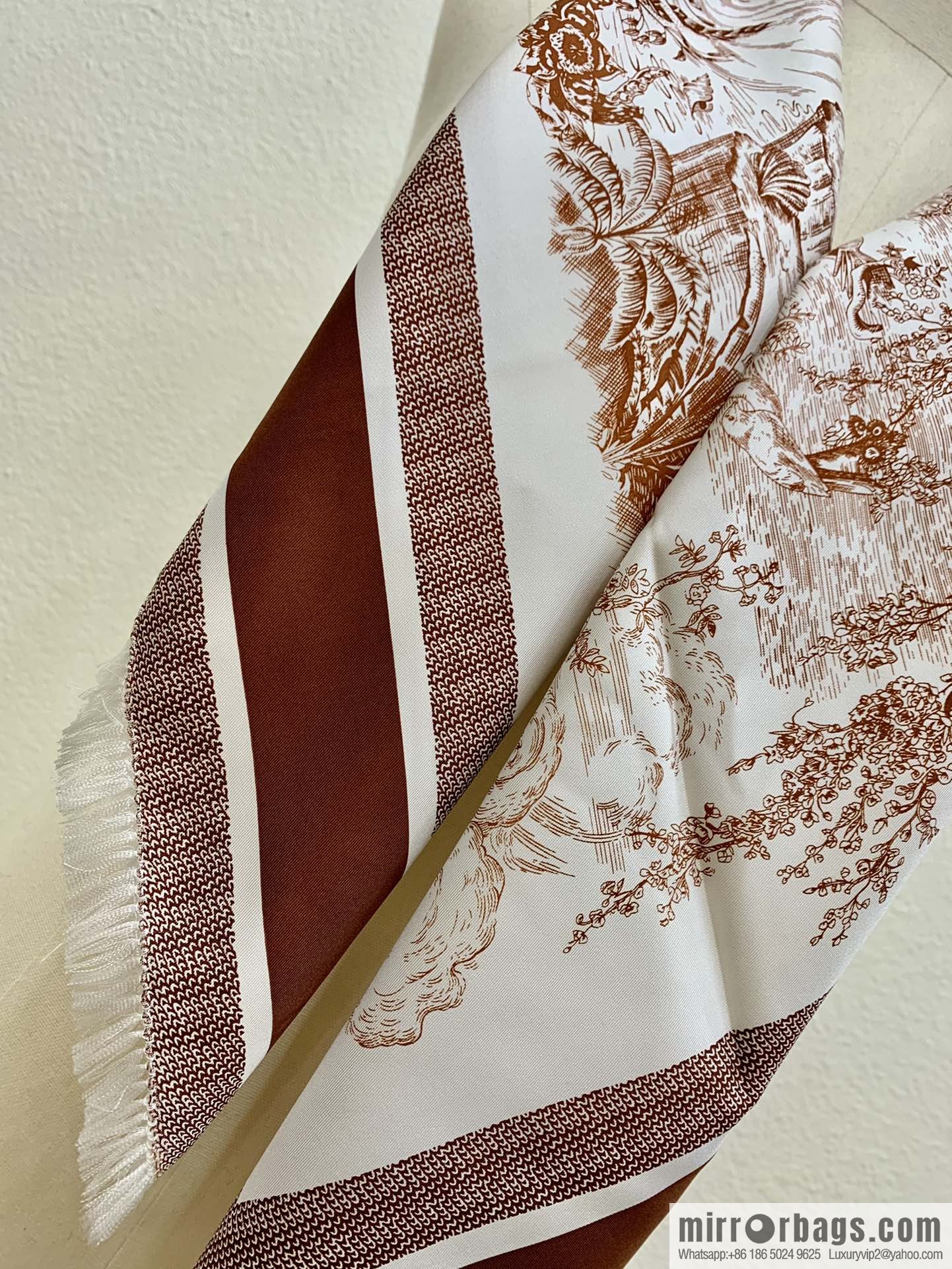Dior 21 spring new silk square scarf