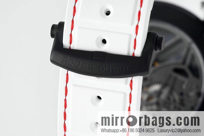 The new Roger Dubuis carbon fiber tourbillon is shocked! EXCALIBUR (King Series) DBEX0577 1. Exclusive custom Roger Dubuis RD.509SQ tourbillon manual core