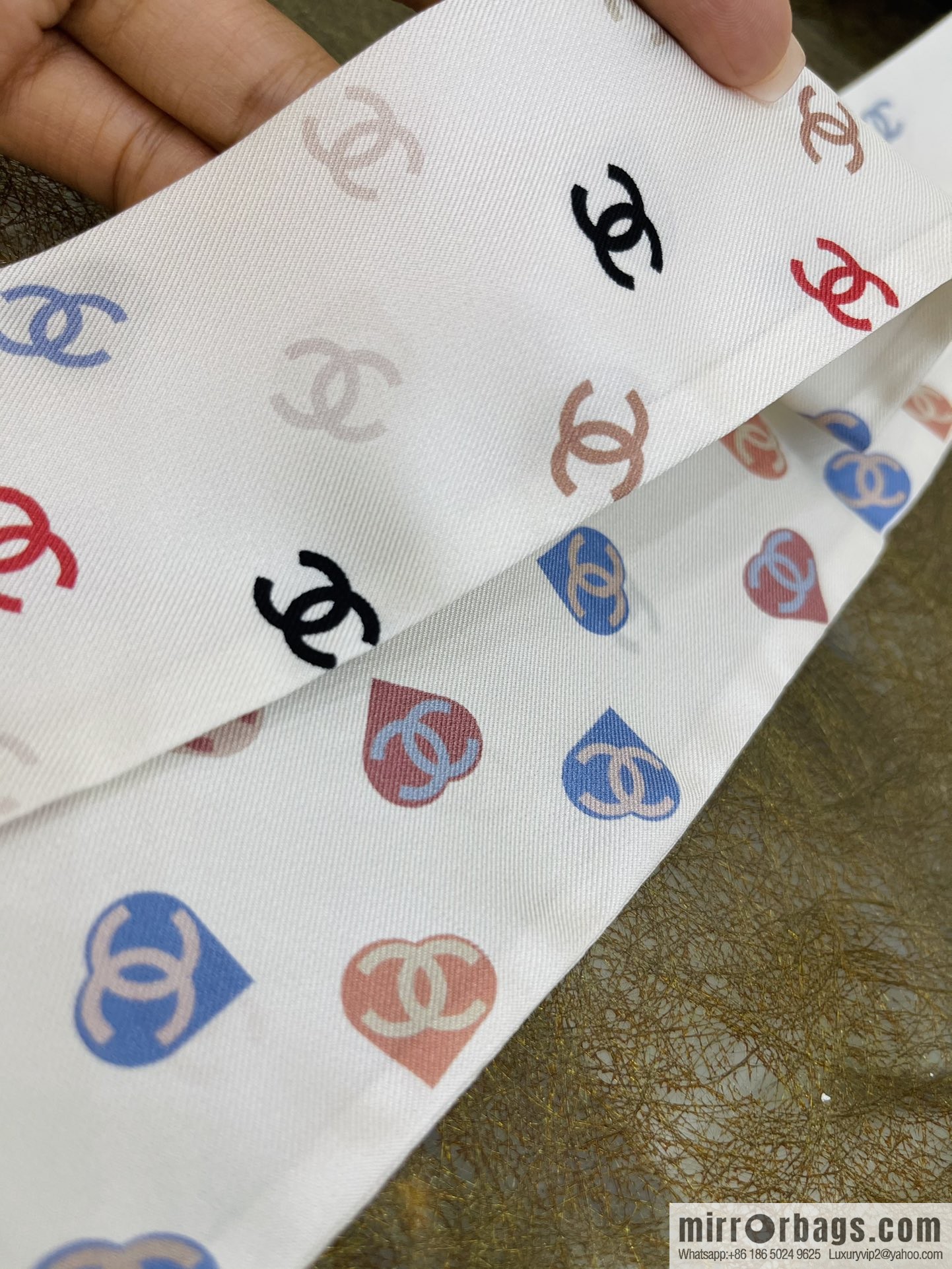 CHANEL Chanel Xiaoxiang Twiily 100% Silk Silk Hair Band Ribbon AA7447