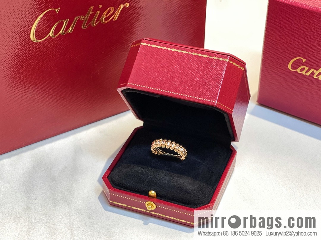 Cartier clash de Cartier ring