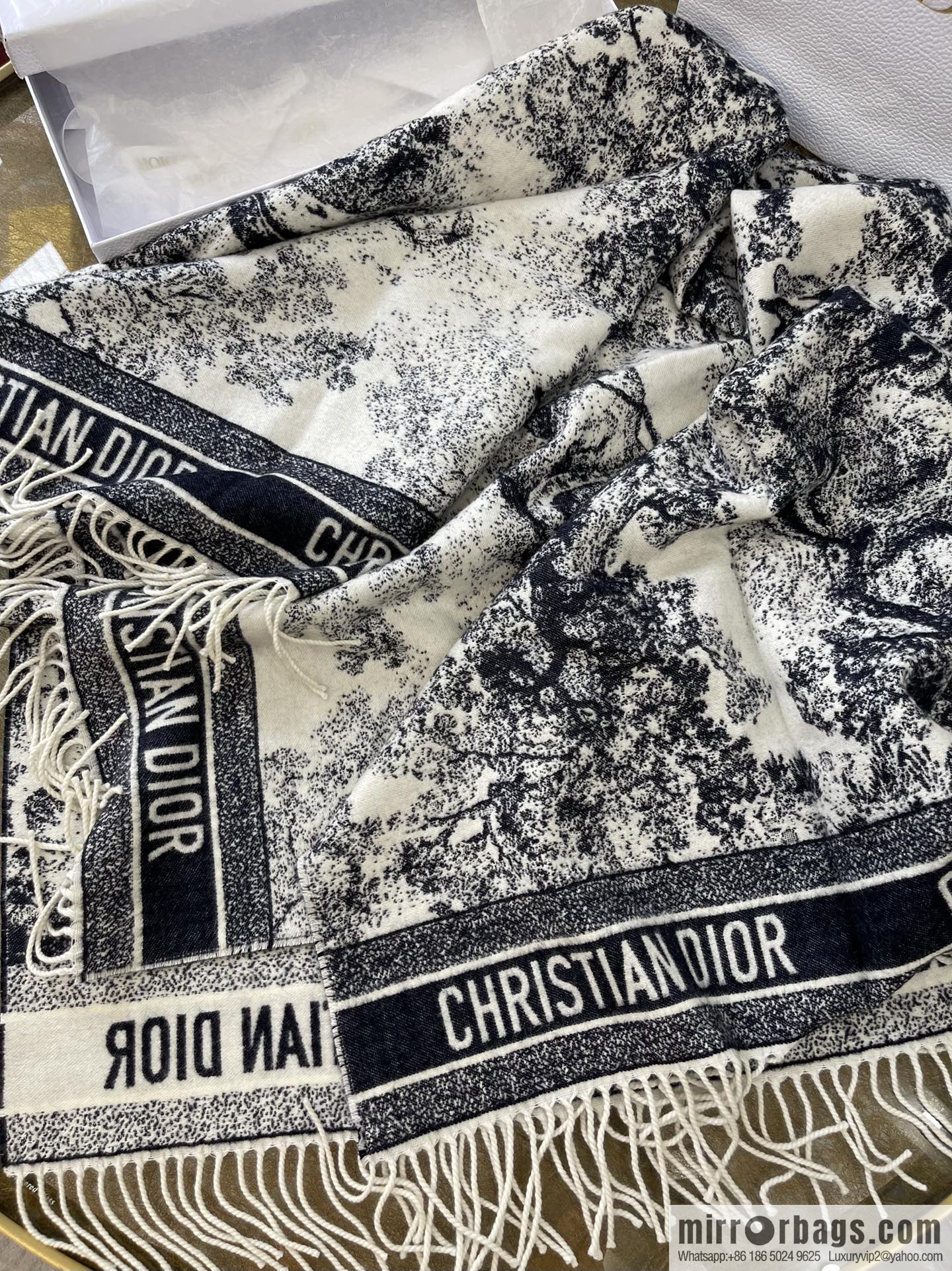 Dior Blue Rui Print Fierce Shawl 91DFI140I057