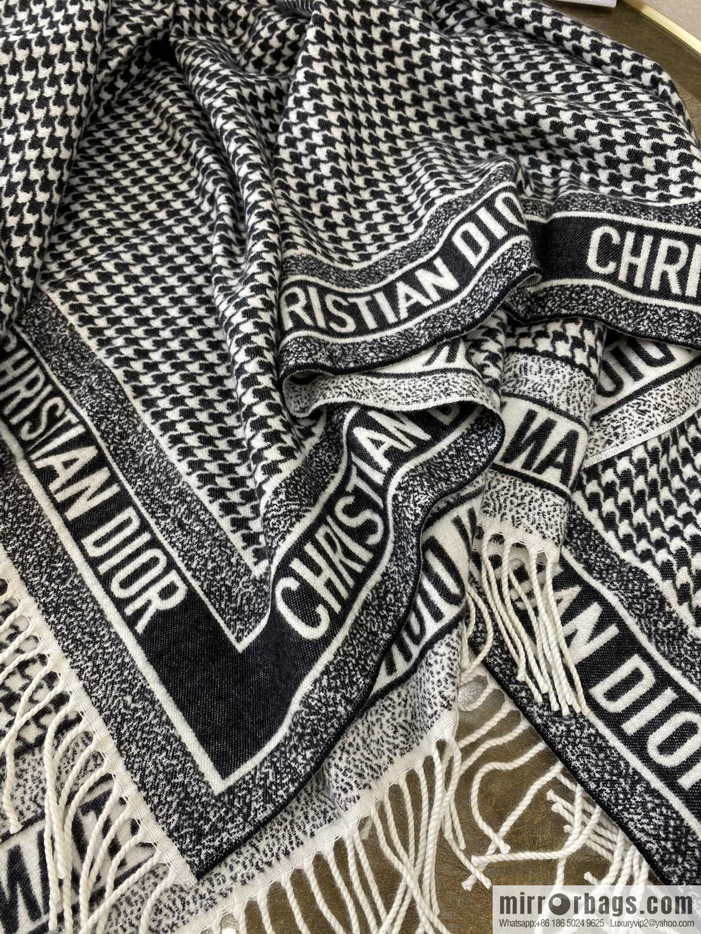 Dior Dior MontaIgne Black and White Thousand Birds Shawl 94MON140I057_C980