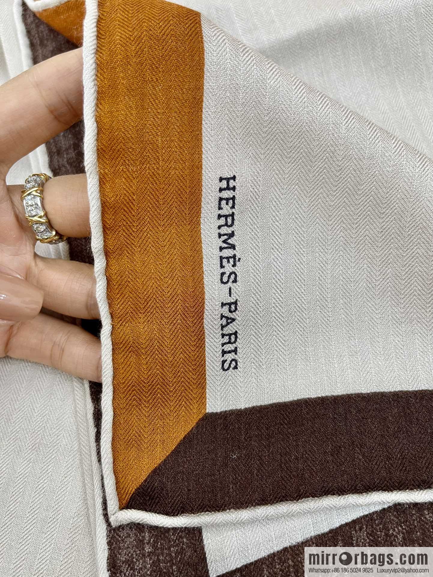 Hermes Hermès coat of arms pattern printing new solid color silk square scarf