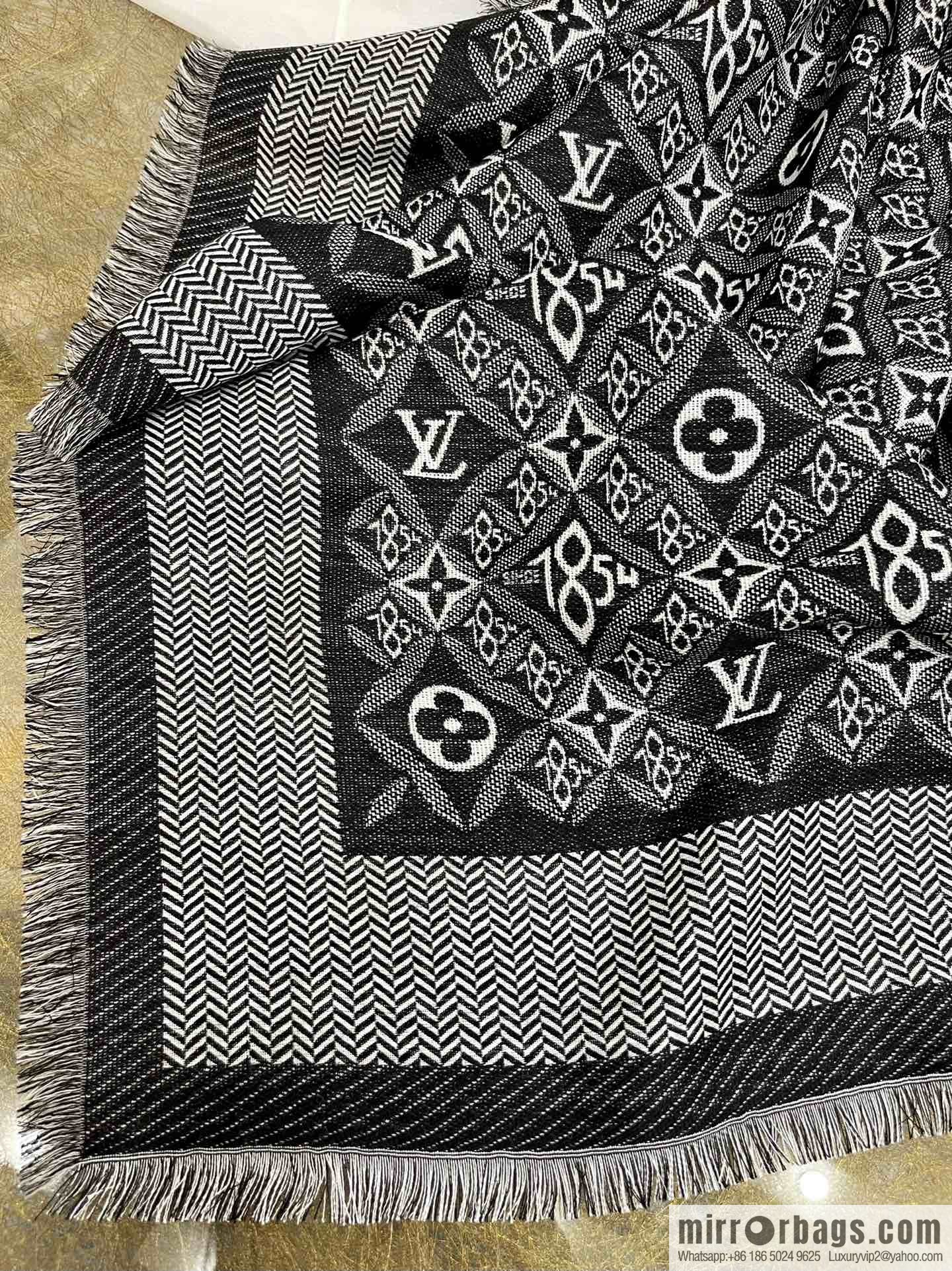 LV Louis Vuitton 60% silk 40% wool scarf shawl mp2821 mp2823