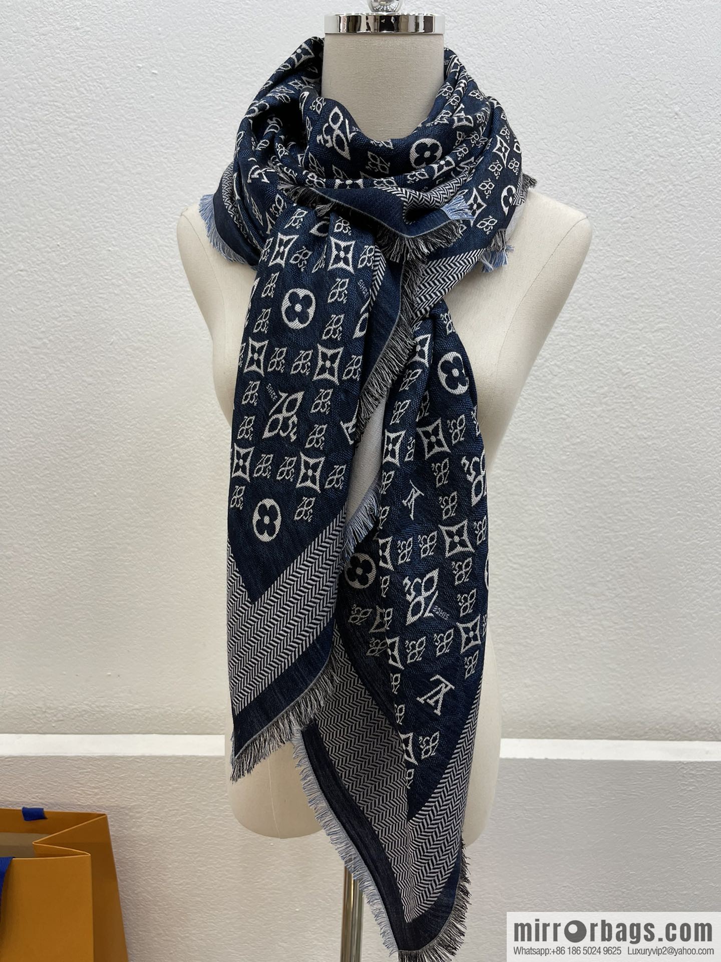 LV Louis Vuitton 60% silk 40% wool scarf shawl mp2821 mp2823