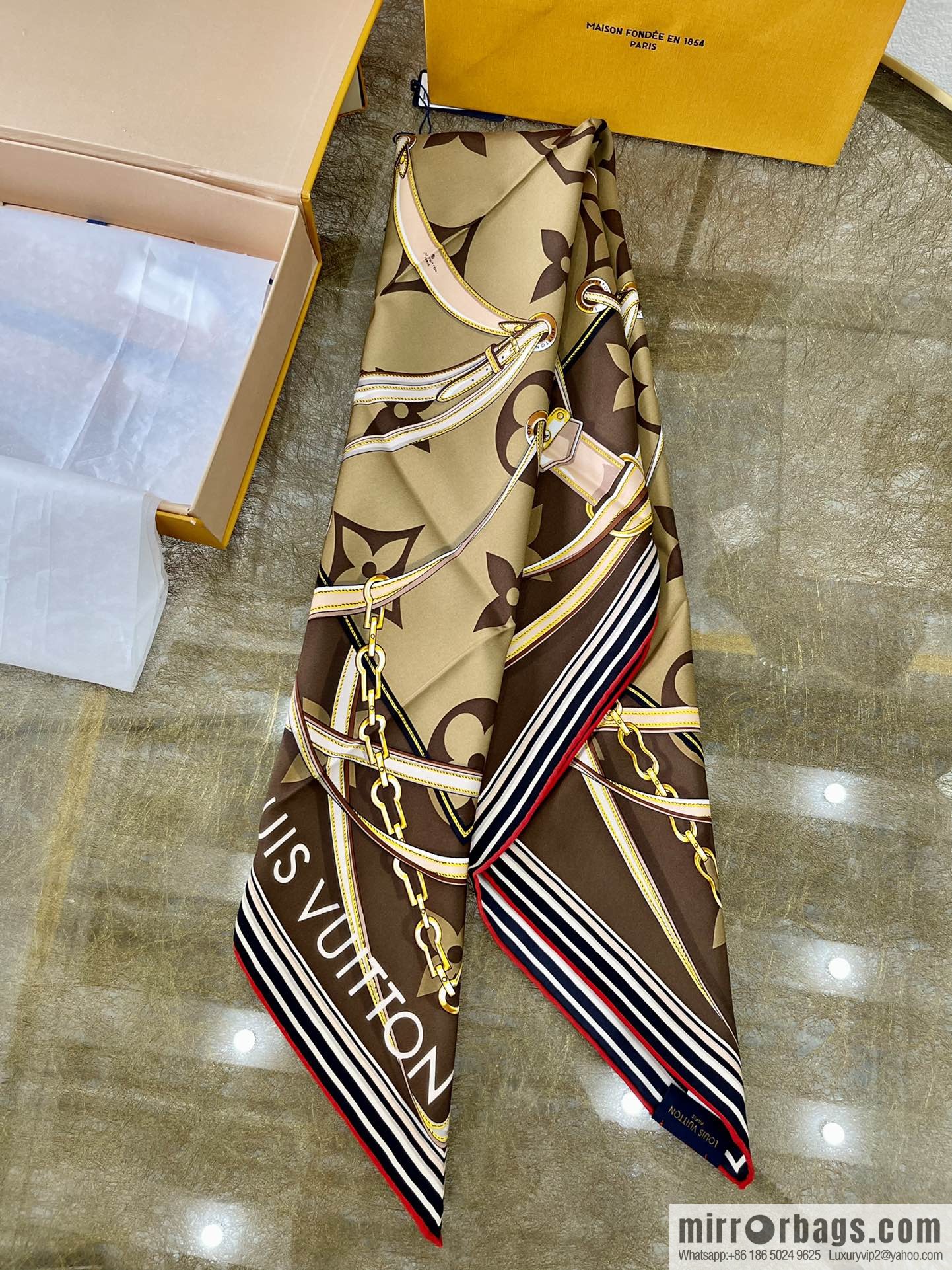 LV Louis Vuitton 100% Silk Perfect Match Silk Scarf M76649