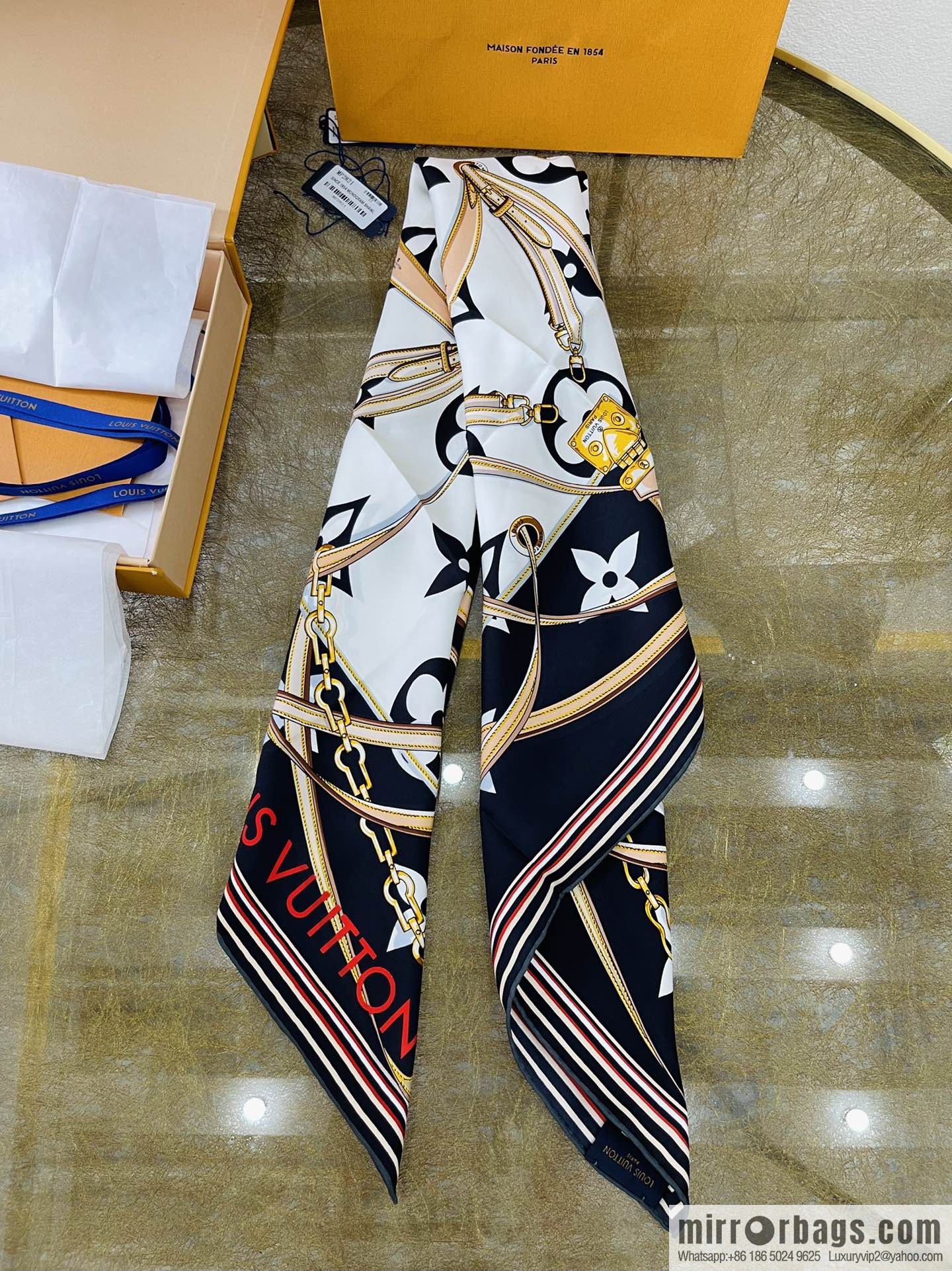 LV Louis Vuitton 100% Silk Perfect Match Silk Scarf M76649