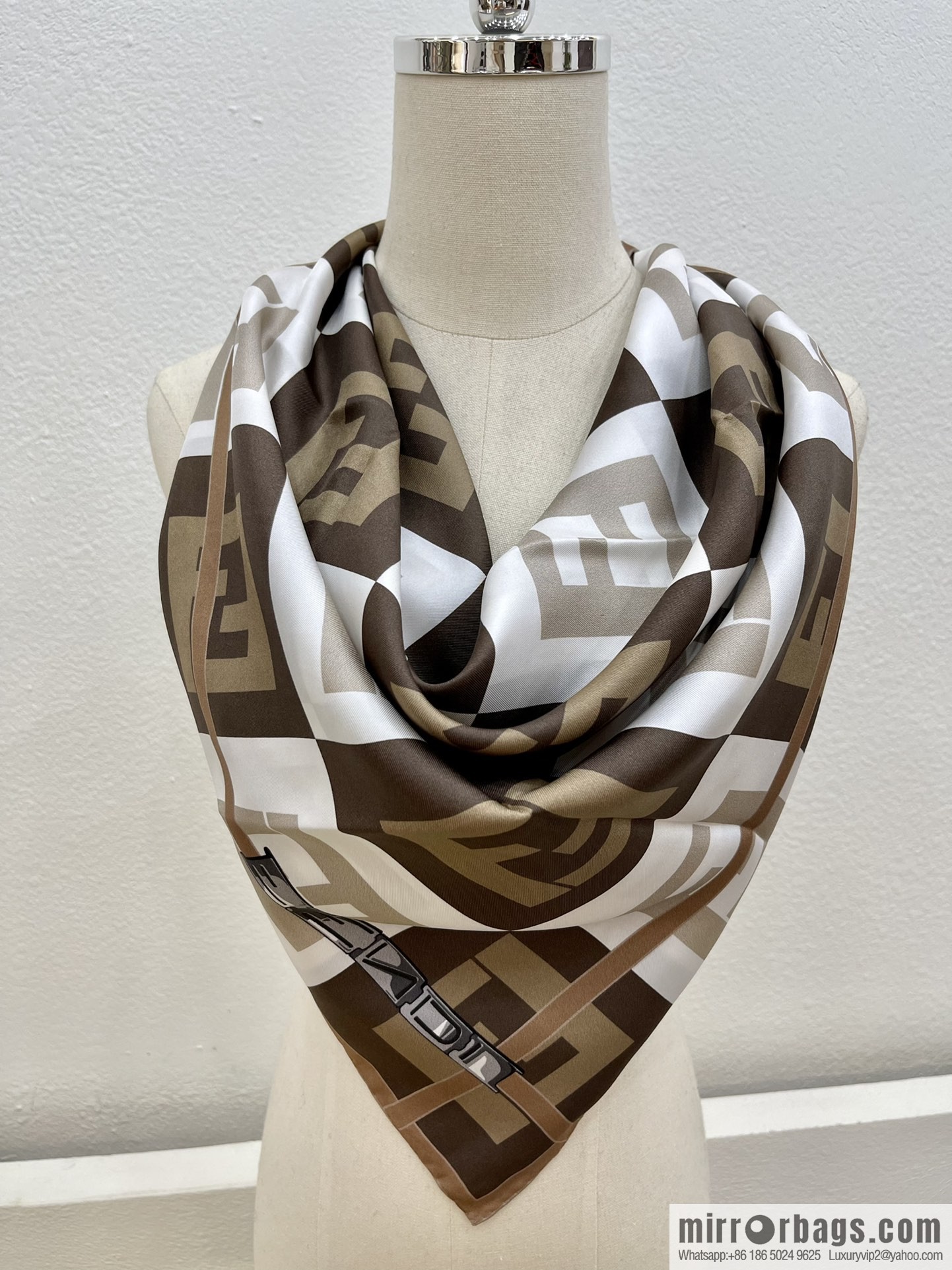 FENDI 100% silk double-sided printing and dyeing silk scarf FXT091
