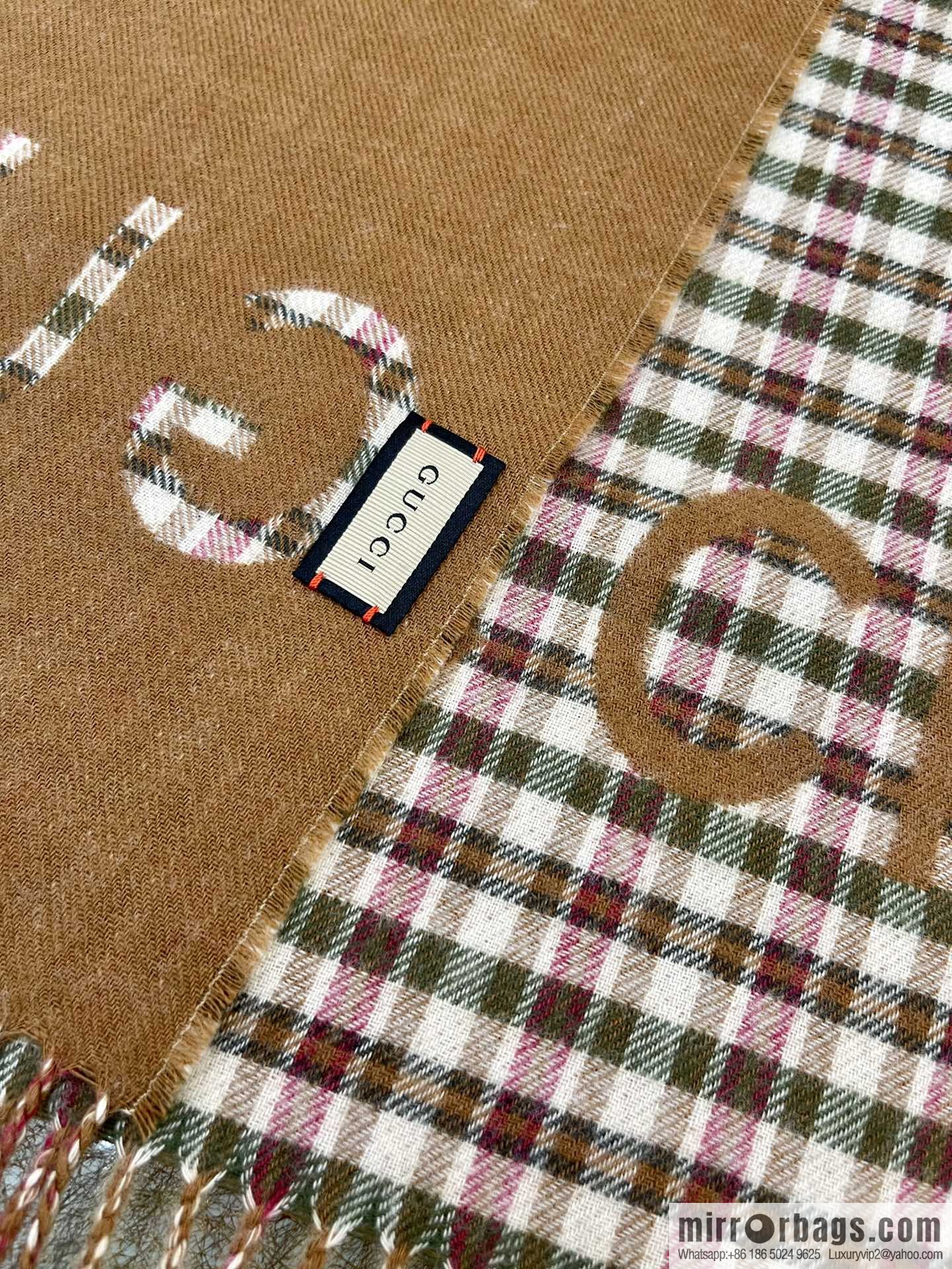 GUCCI Gucci double-sided wool towel