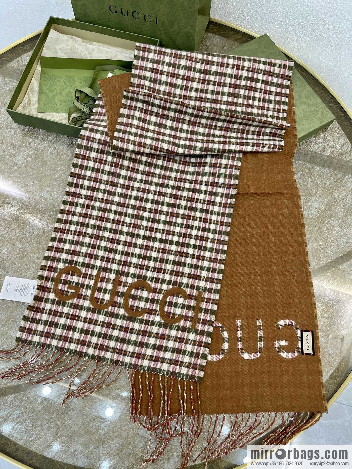 GUCCI Gucci double-sided wool towel