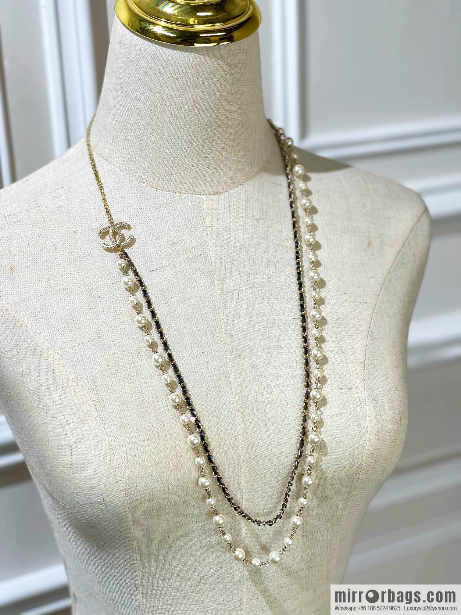 2021 new CHANEL Chanel double c pearl double layer black leather rope necklace