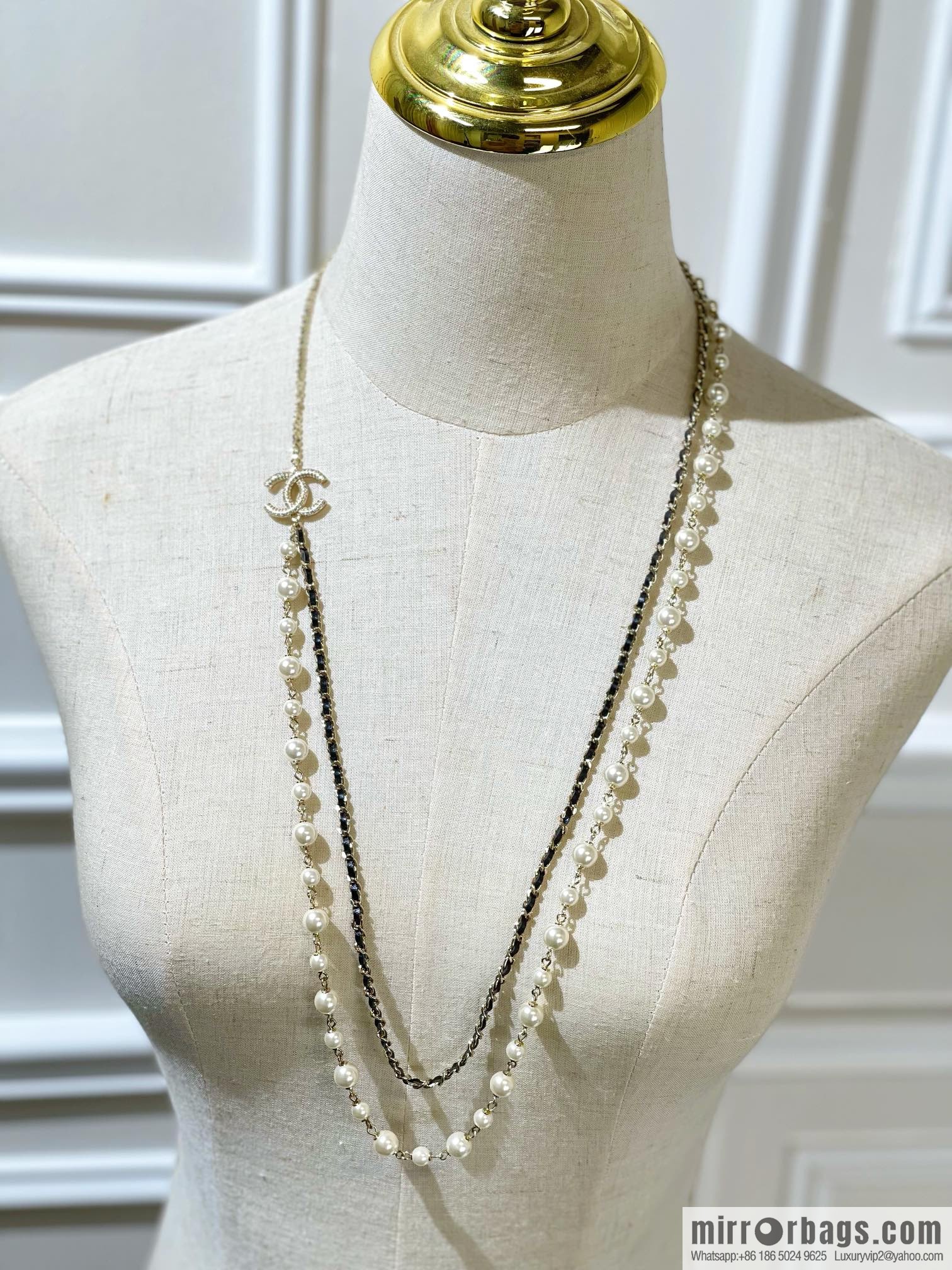 2021 new CHANEL Chanel double c pearl double layer black leather rope necklace
