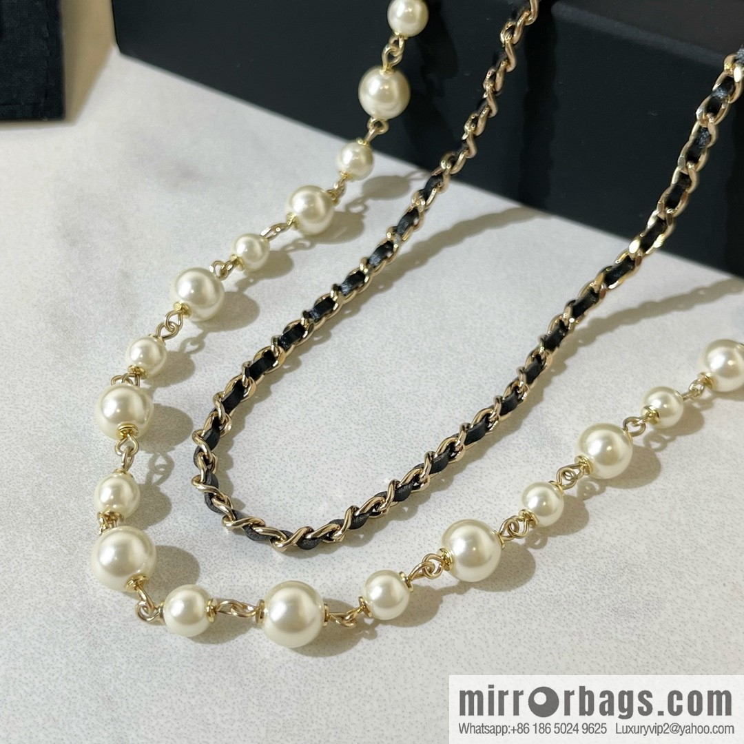 2021 new CHANEL Chanel double c pearl double layer black leather rope necklace