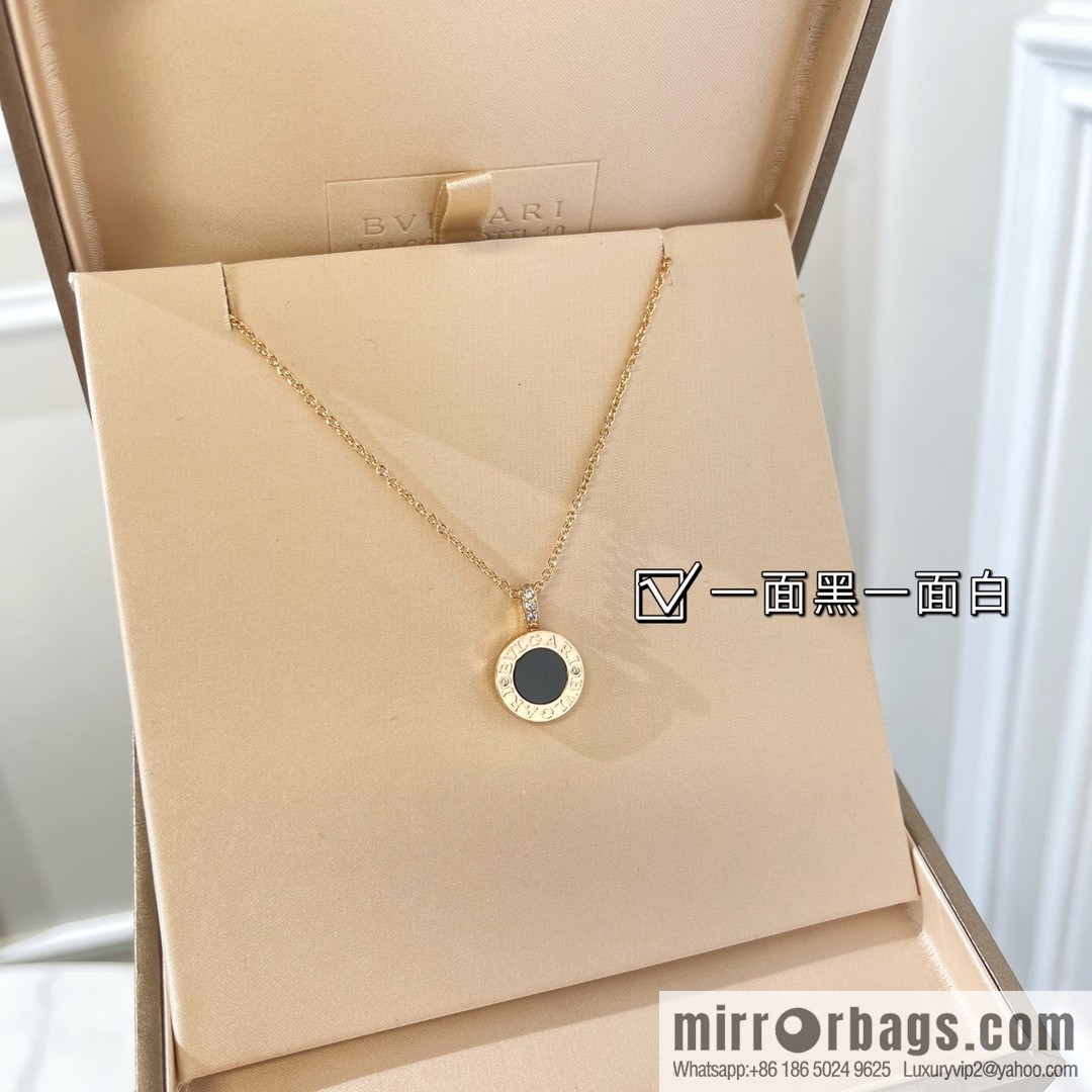 BVLGARI Bulgari ring black and white double-sided necklace