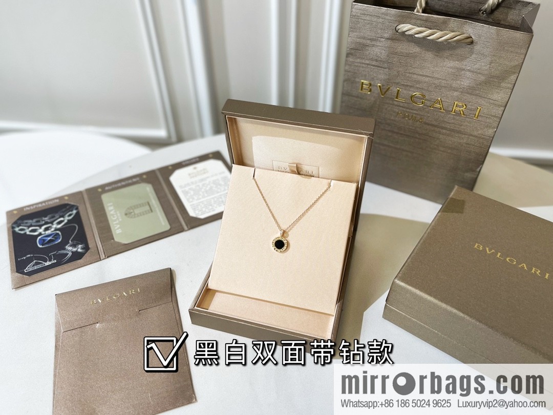 BVLGARI Bulgari ring black and white double-sided necklace
