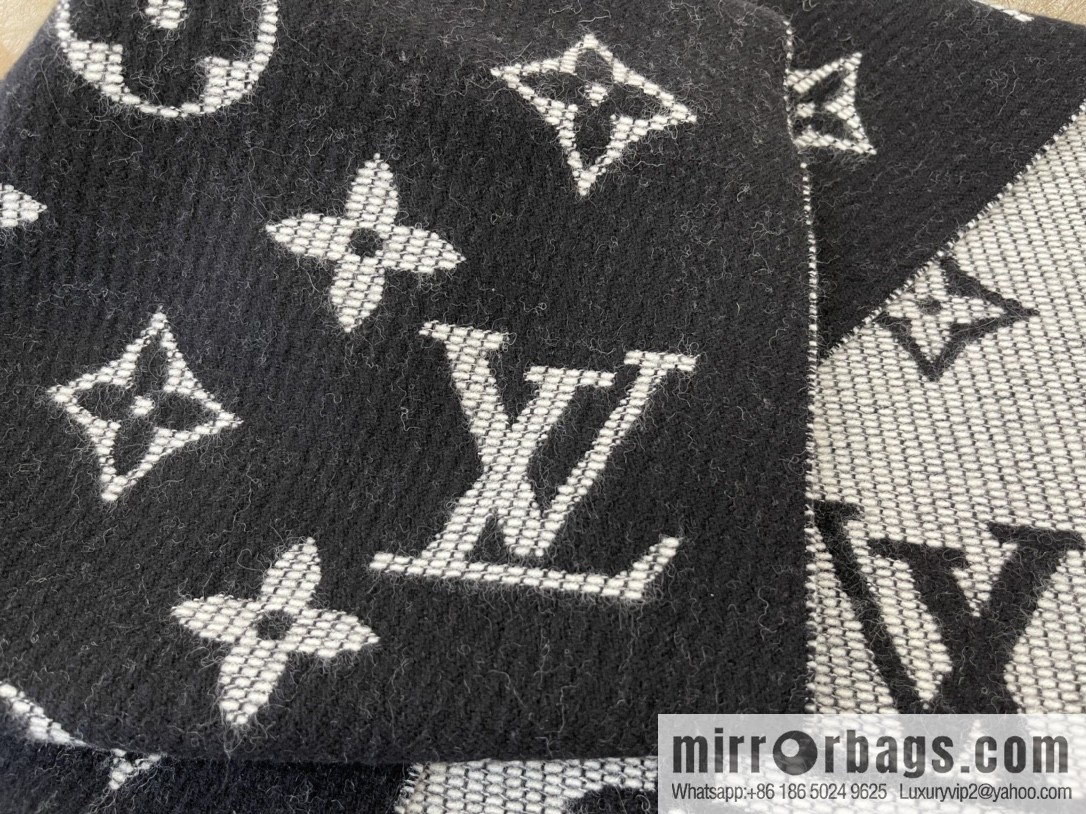 LV Louis Vuitton Wool Alpaca Hair Blended Daily Scarf M76701