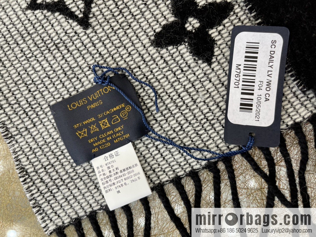 LV Louis Vuitton Wool Alpaca Hair Blended Daily Scarf M76701