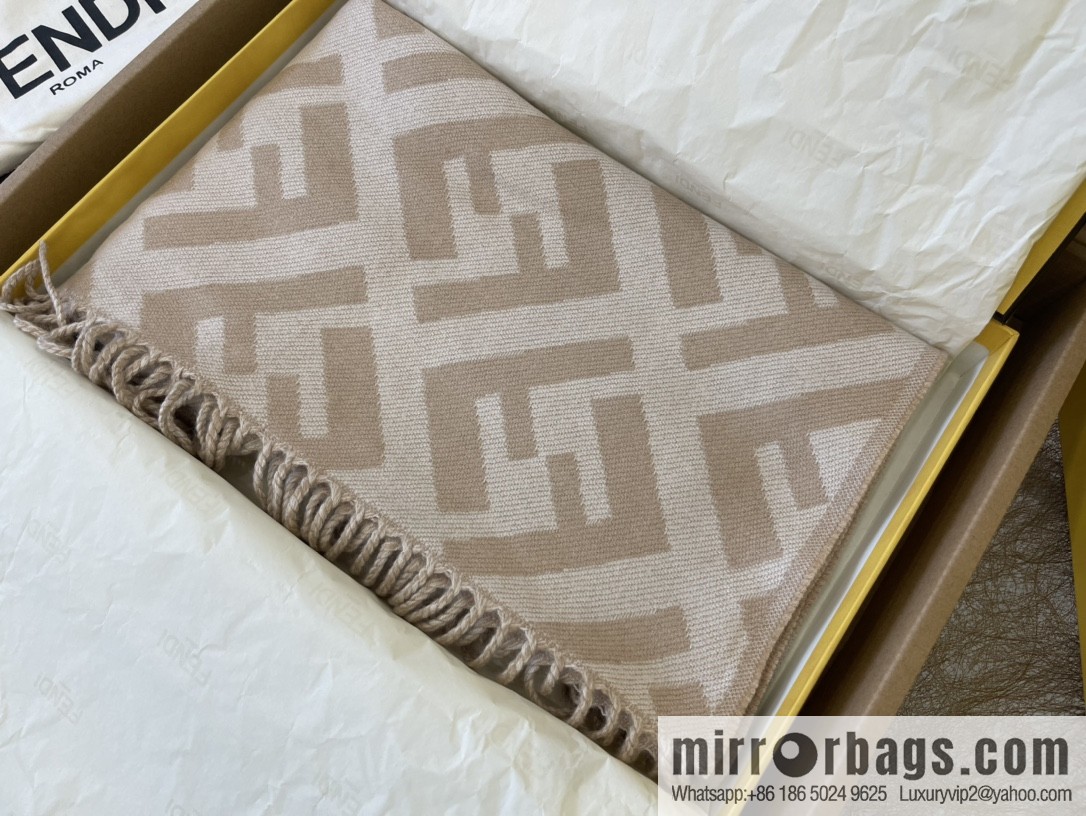 FENDI Fendi Classic FF Logo Cashmere Scarf FXT260