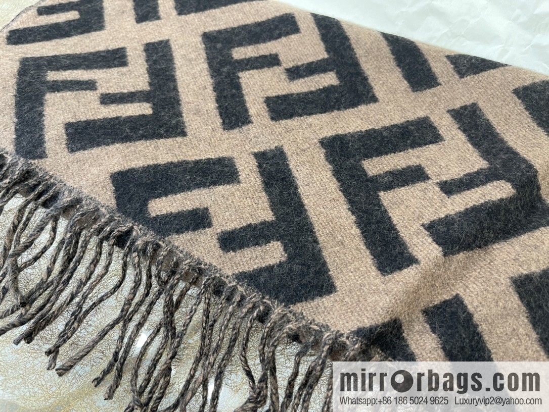 FENDI Fendi Classic FF Logo Cashmere Scarf FXT260