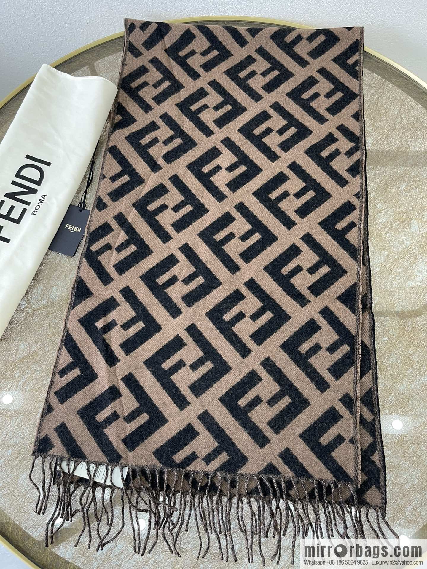 FENDI Fendi Classic FF Logo Cashmere Scarf FXT260
