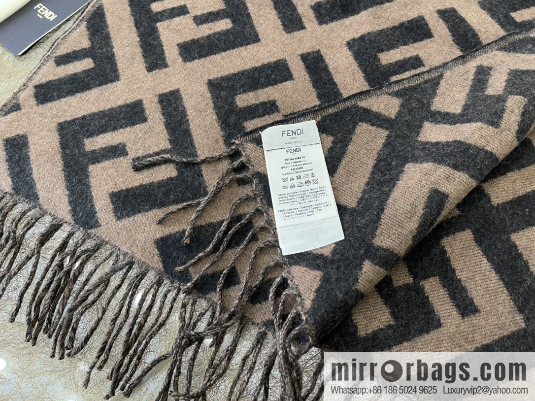 FENDI Fendi Classic FF Logo Cashmere Scarf FXT260