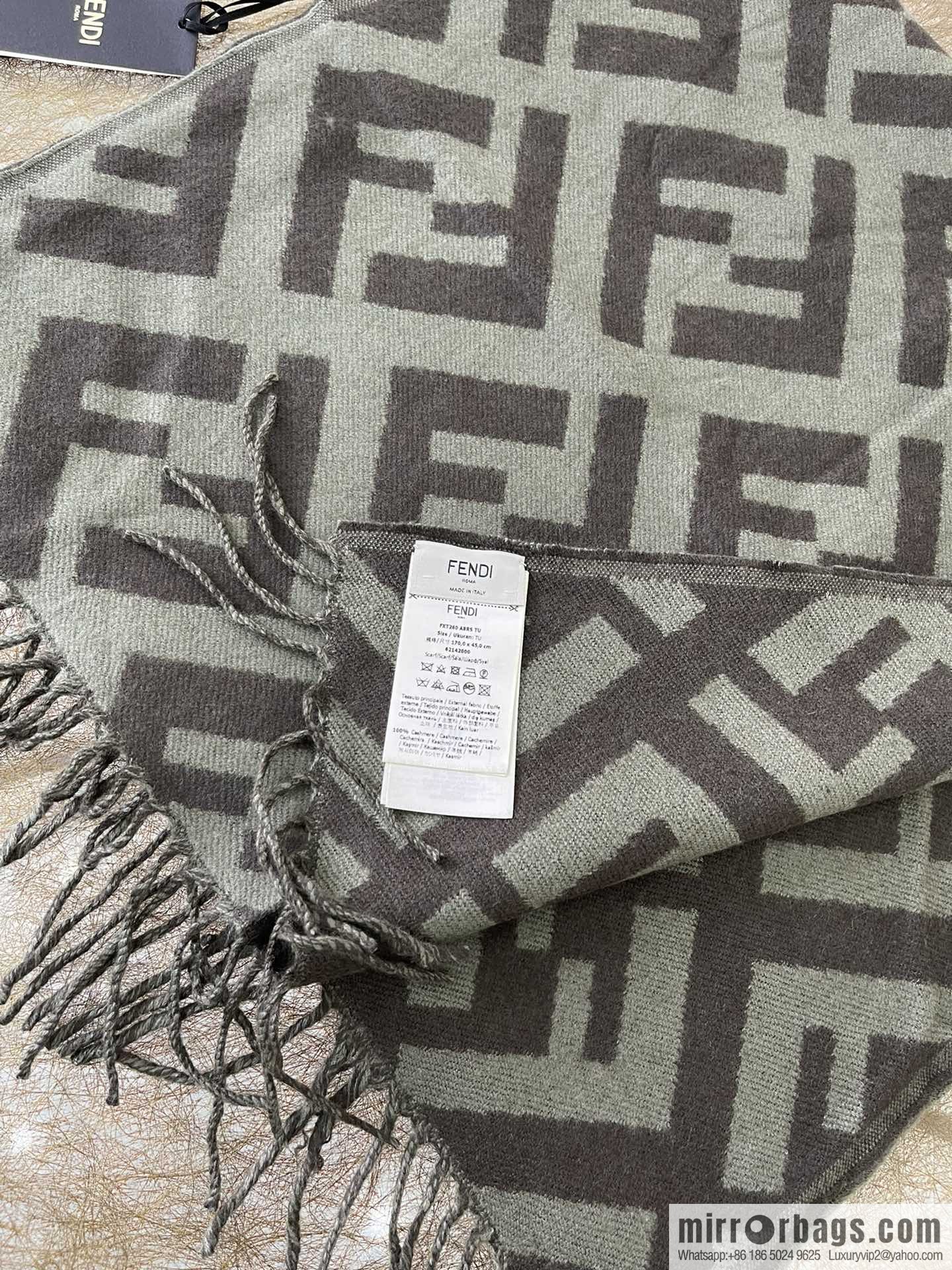 FENDI Fendi Classic FF Logo Cashmere Scarf FXT260