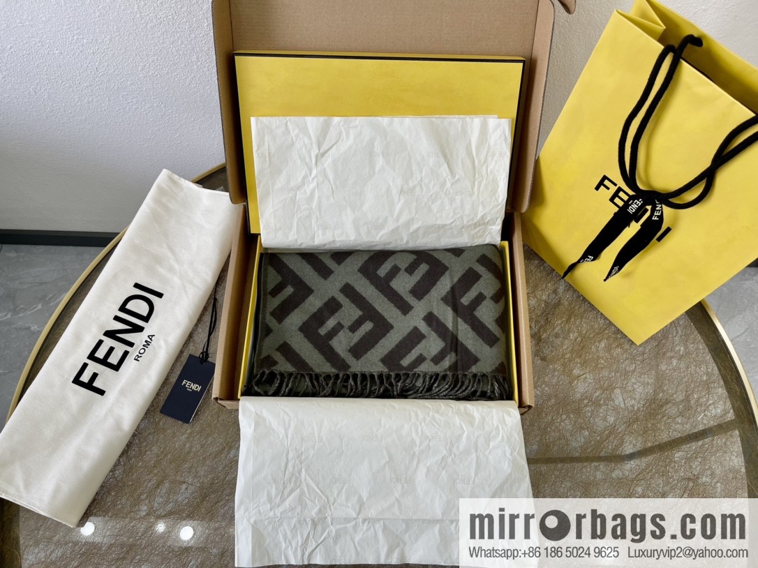 FENDI Fendi Classic FF Logo Cashmere Scarf FXT260